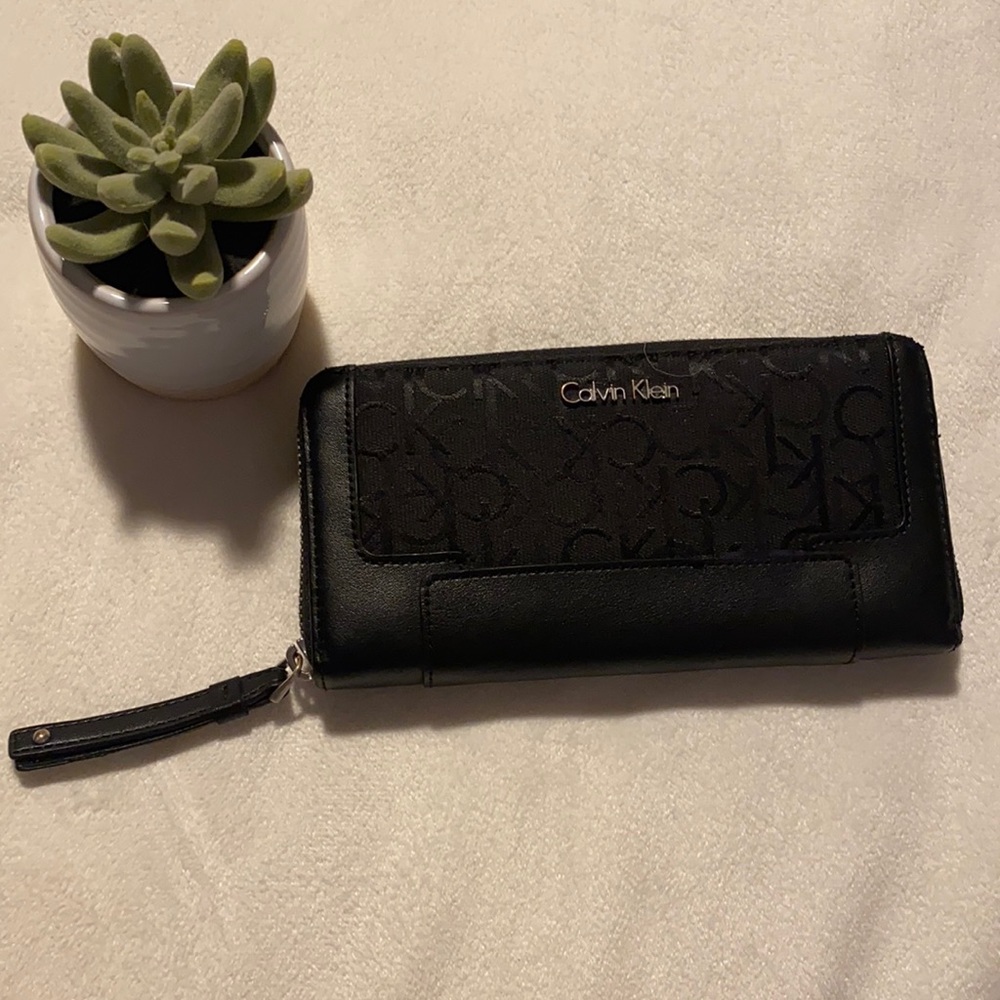 Calvin Klien Black Monogram Wallet
